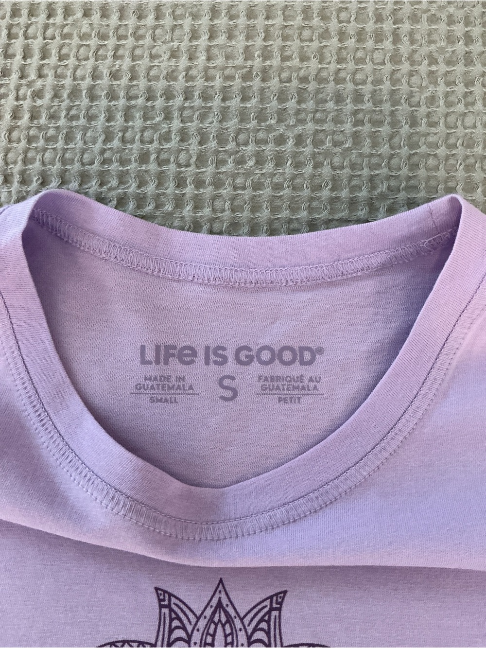Life Is Good Lavender Short-Sleeve Tee with Lotus Graphic size Small - Picture 3 of 7